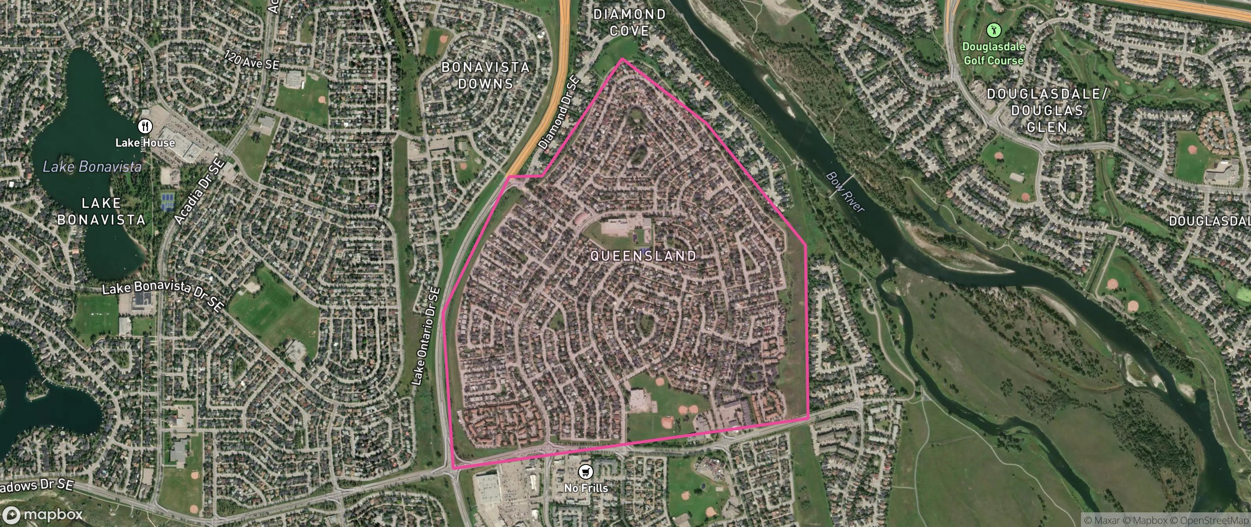 Map of Queensland, Calgary showing the community boundary